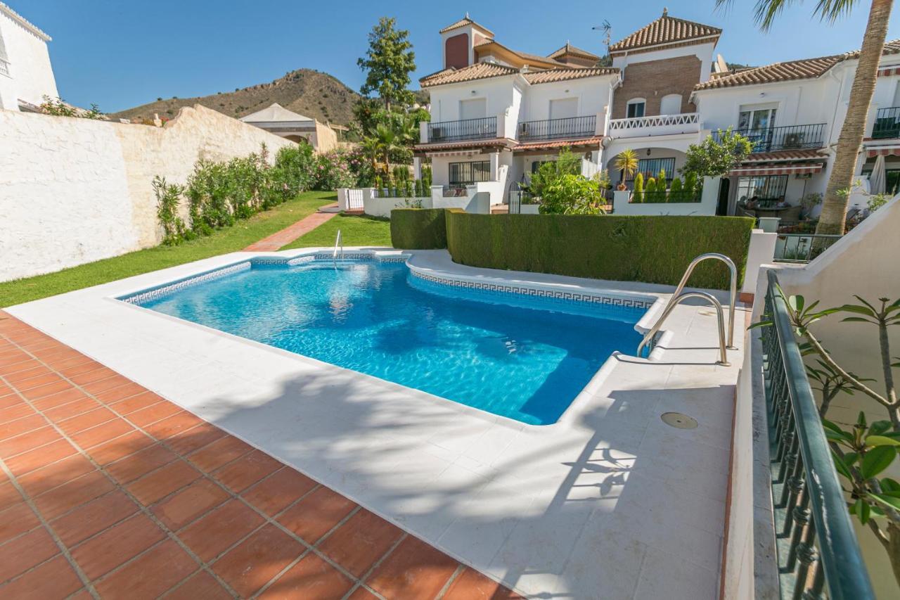 Villa Cipreses House Nerja Extérieur photo