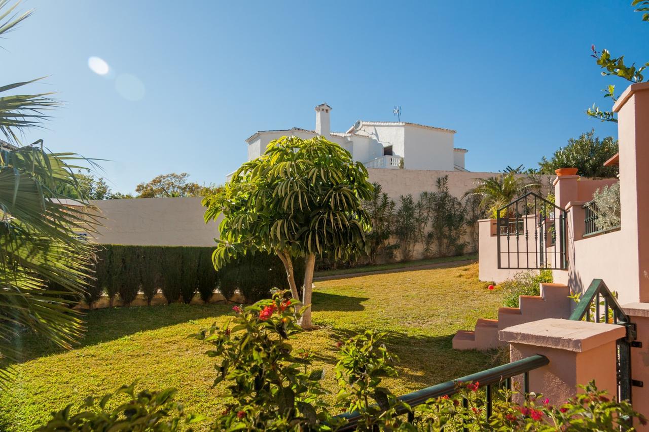 Villa Cipreses House Nerja Extérieur photo